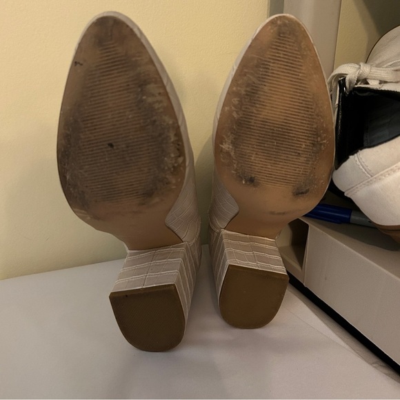 Steve Madden Women's Rookie Bone Croc Block Heels V Cut Ankle Booties Size 9.5 - Picture 11 of 16